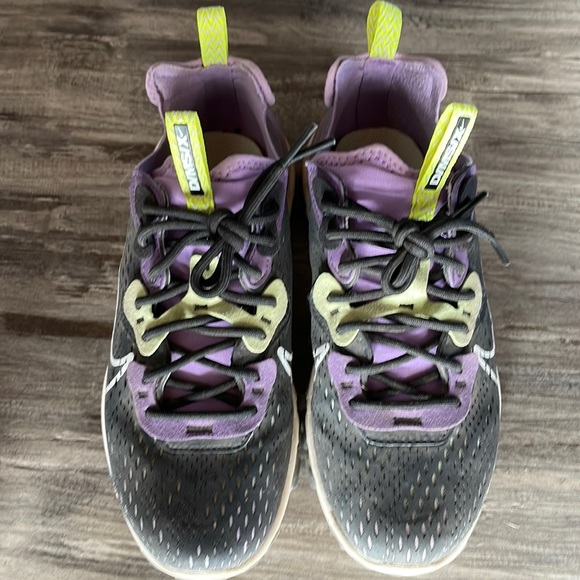 Nike React Element - Picture 1 of 5